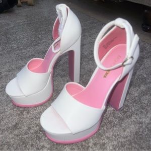 NEW WHITE / PINK DOLLY PLATFORM HEELS